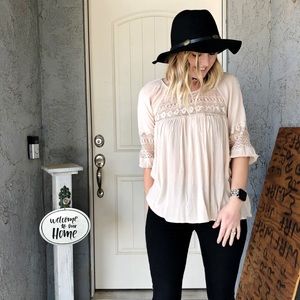 Cream colored 3/4sleeve blouse